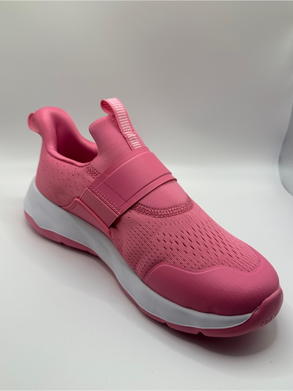 All In Motion Pink Cushion IQ Slip-On Running Sneakers NWT 6